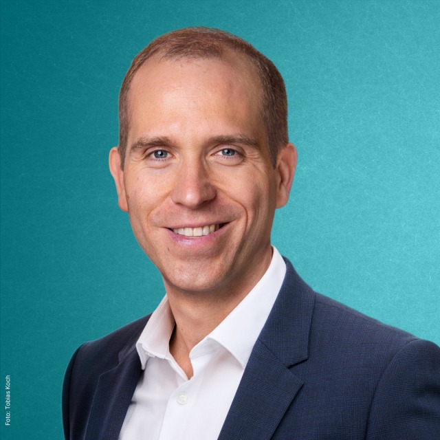 Dennis Thering, Fraktionsvorsitzender